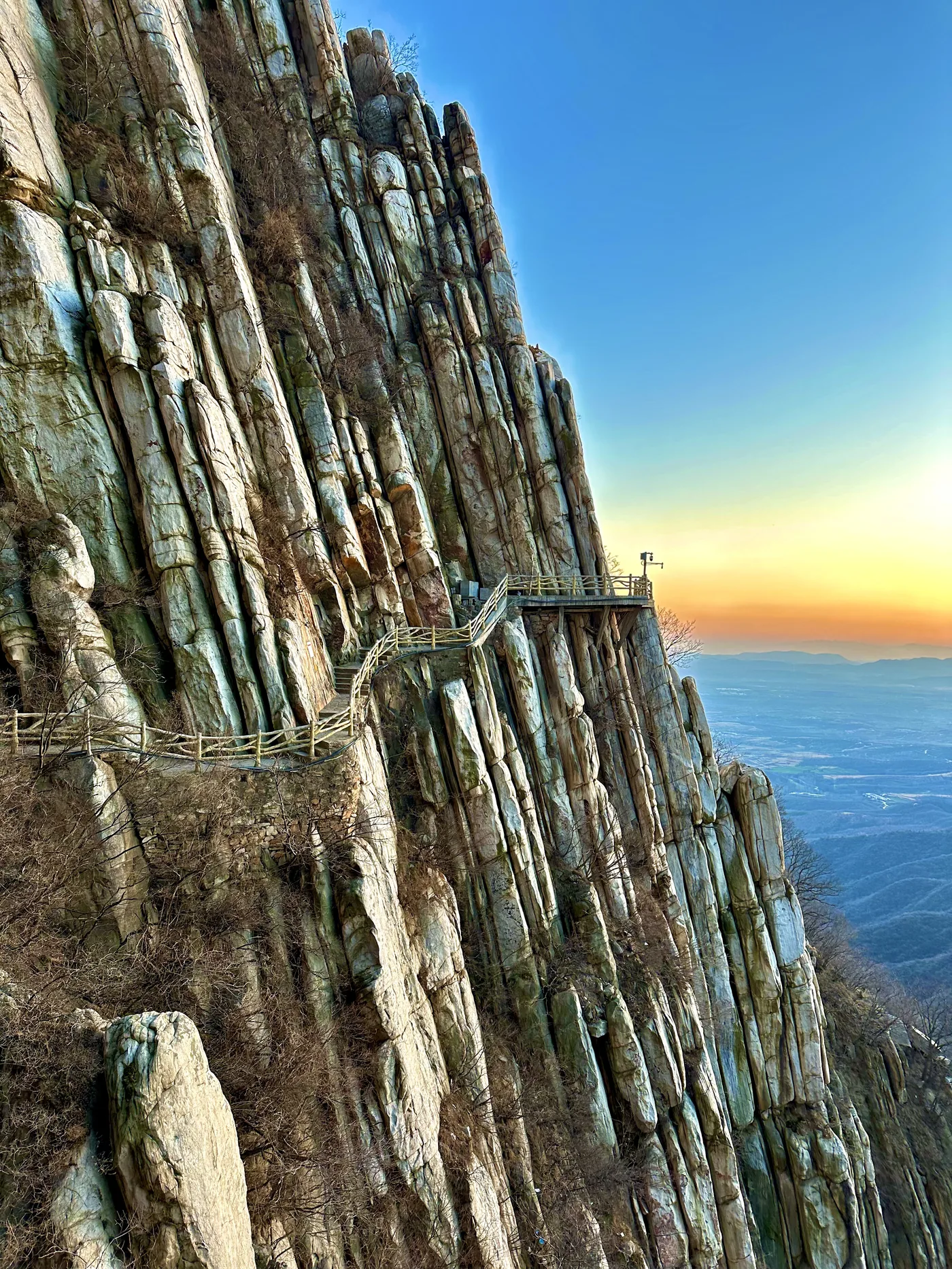 Shuye Cliff scenery on Mount Song