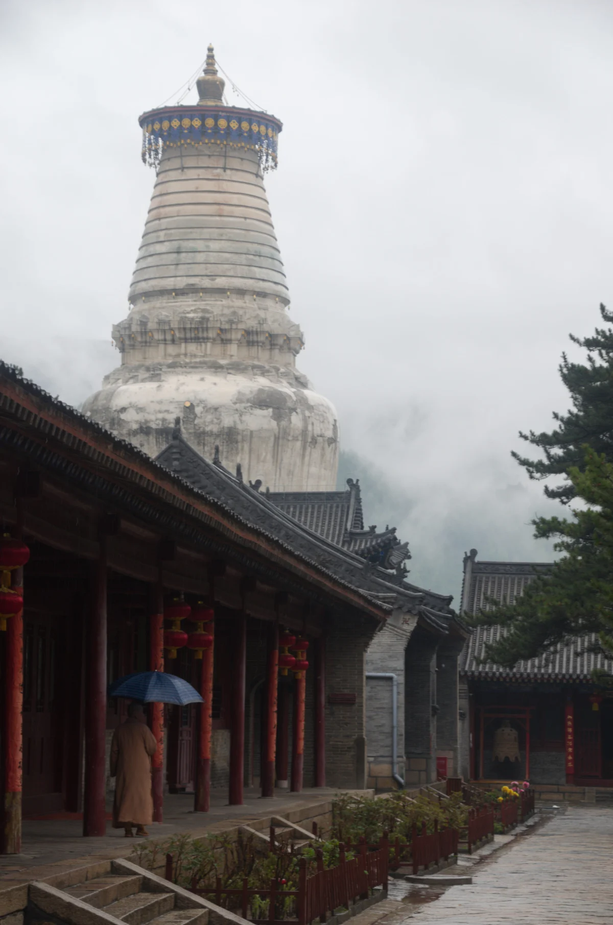 Grand stupa blanc à Tayuan Temple